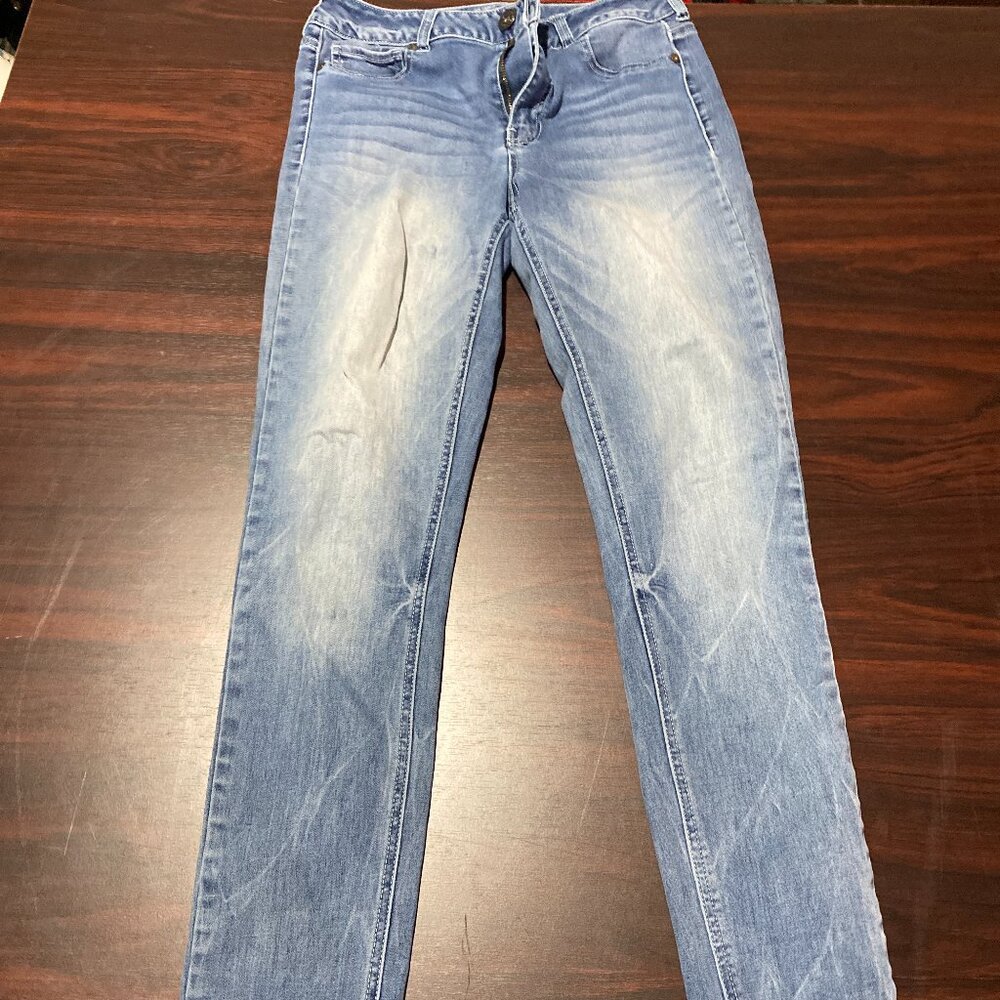 Womans medium Maurices jeans